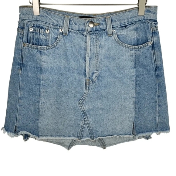 Reformation Jigsaw Effect Denim Mini Skirt Button Fly Offset Pkt Frayed Hem Sz 4 - Picture 1 of 10